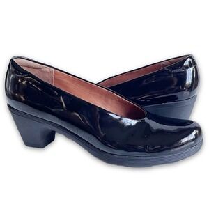 Clarks Artisan Brigita Black Patent Leather Pumps Heels 7.5 Block Heel Classic